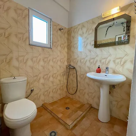 Marku Palace Apartment Ksamil