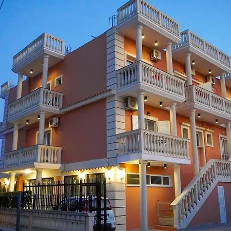 Apartment Marku Palace Ksamil