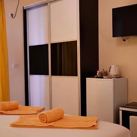 Marku Palace * Ksamil