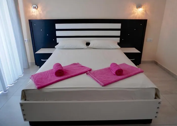 Apartment Marku Palace *